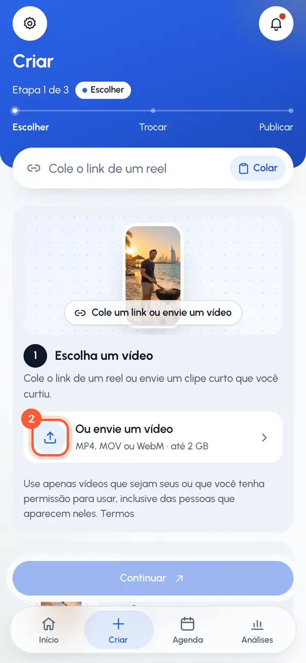 Abaixo do campo de link, toque em Ou envie um vídeo.