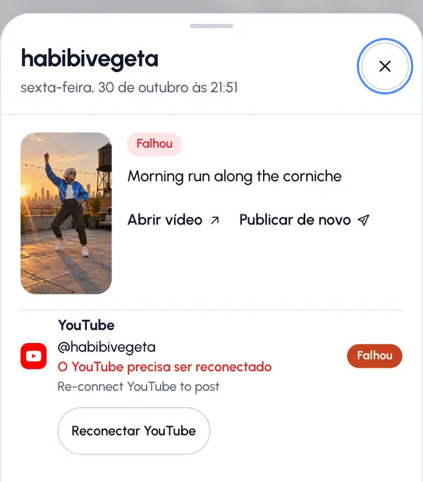 Toque no post. Um painel abre com cada rede para onde ele foi.
